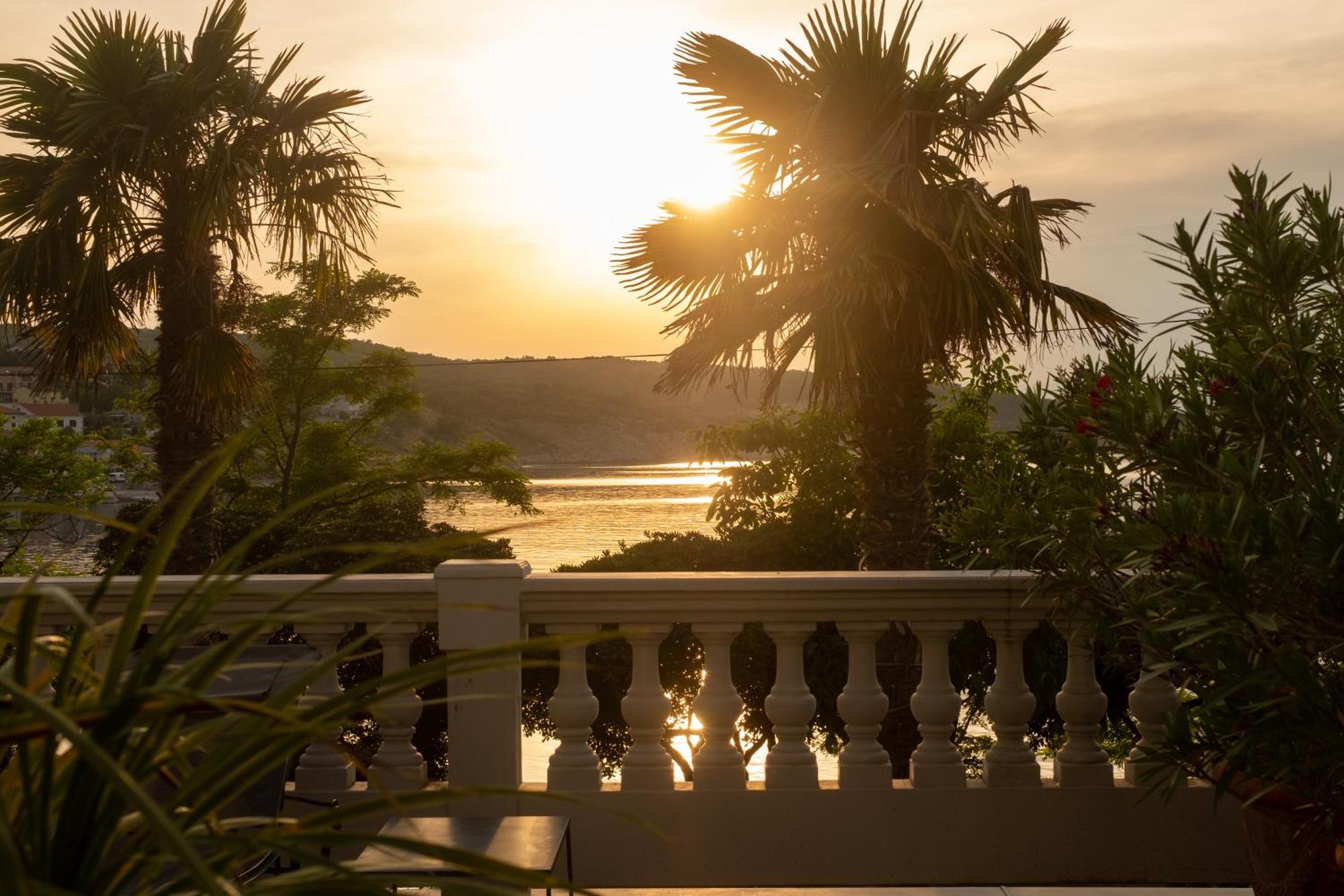 Pavi Apartments Vila Amalia ชิโล ภายนอก รูปภาพ