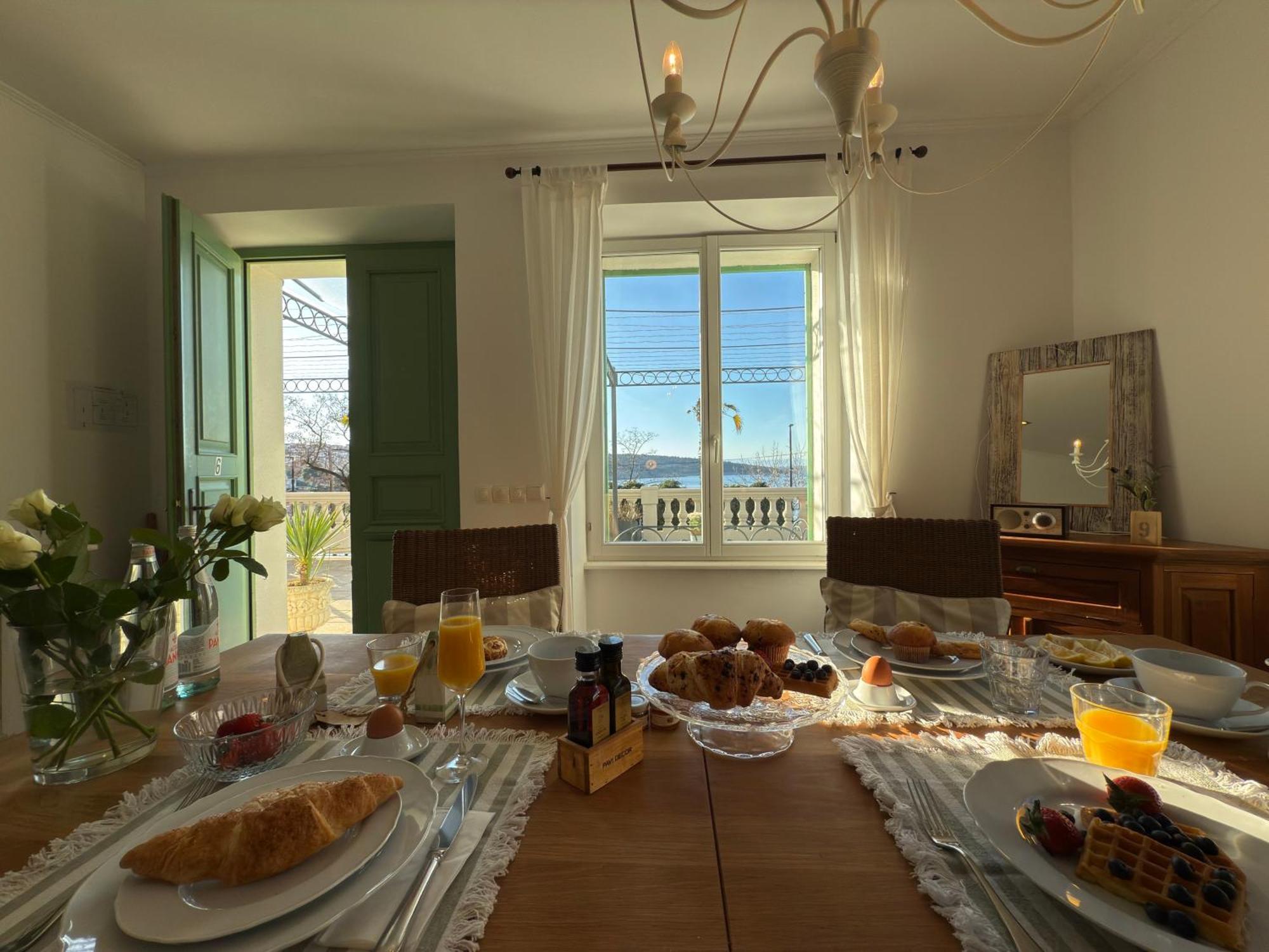 Pavi Apartments Vila Amalia ชิโล ภายนอก รูปภาพ